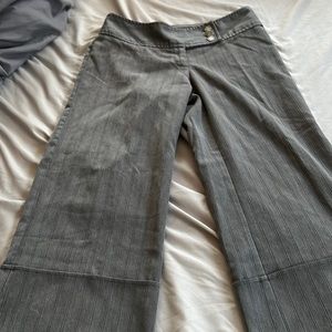 No boundaries Sz. 3 Dress gray pinstripe Capri pant